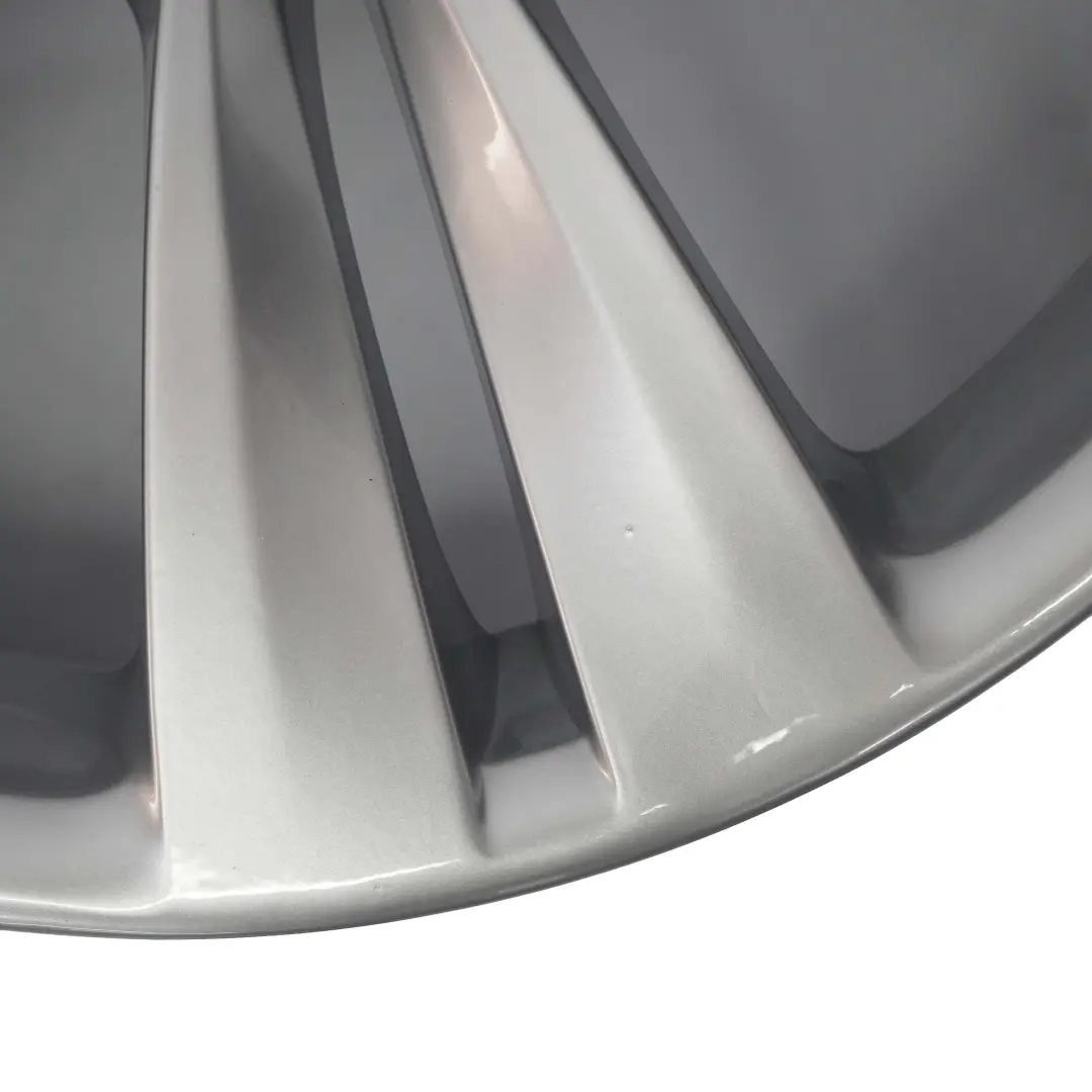 Silber Alu Felge Alufelge 20" Doppelspeiche 316 10J ET:41 für BMW F01 F07 mit Teilenummer 6788706 BMW F01 F07 Silber Alu Felge Alufelge 20" Doppelspeiche 316 10J ET:41 - SKU 6788706 - Teilenummer 6788706
