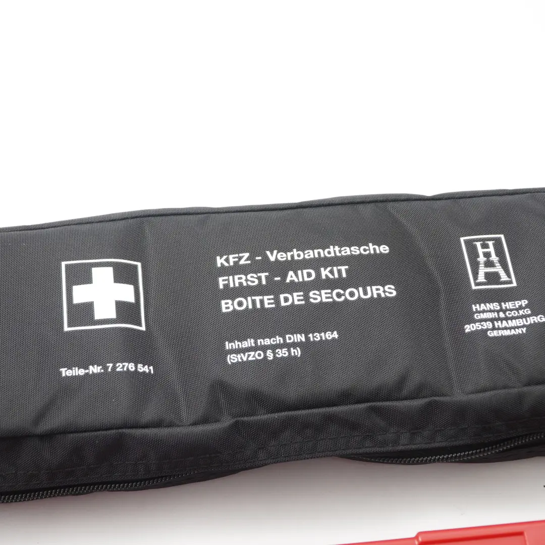 Kit herramientas advertencia triángulo gancho destornillador Set 6788803 para BMW F10 con número de pieza 6788804 BMW F10 Kit herramientas advertencia triángulo gancho destornillador Set 6788803 - SKU 6788804 - Número de pieza 6788804