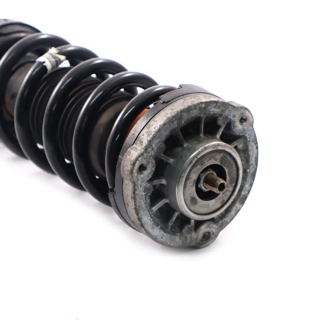 Amortyzator Prawy Przód do BMW F13 o numerze 6789660 BMW F13 Amortyzator Prawy Przód - SKU 6789660 - Numer Części 6789660