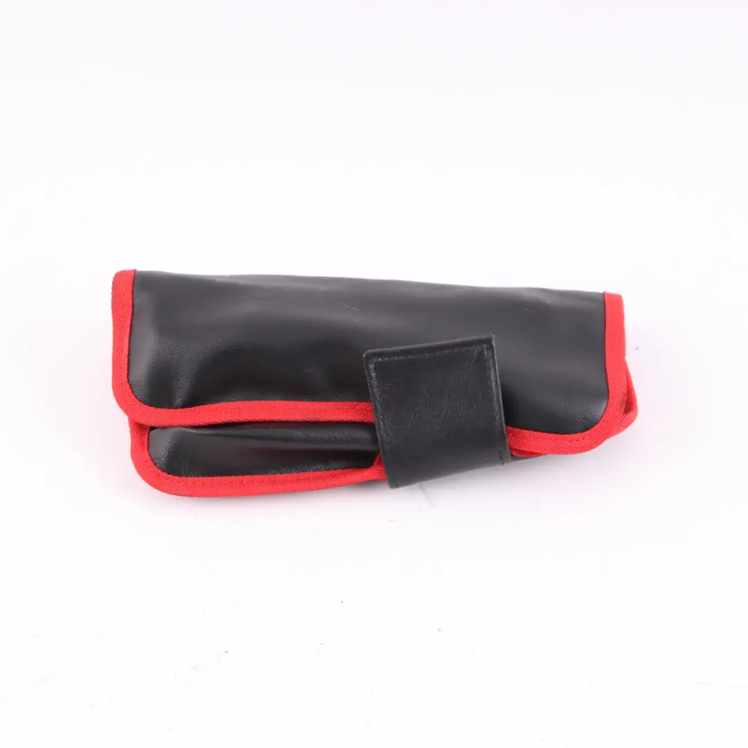 Etui Hak Klucz Śrubokręt do BMW E61 E81 E87 E88 E93 o numerze 6790053 BMW E61 E81 E87 E88 E93 Etui Hak Klucz Śrubokręt - SKU 6790053-1 - Numer Części 6790053