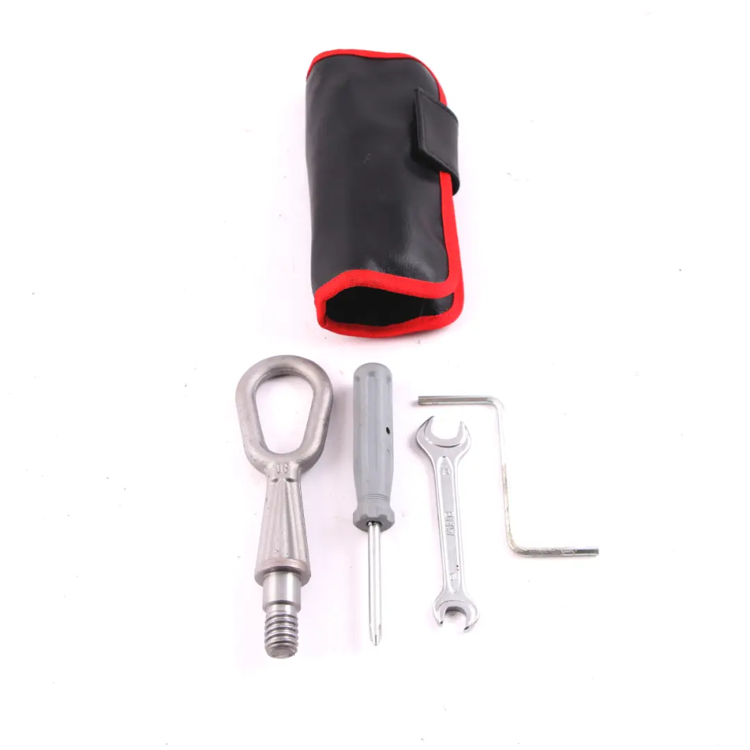 Mallette Outils BMW E61 E81 E87 E88 E93 Clé Crochet Remorquage - SKU 6790053-1 - Numéro de pièce 6790053