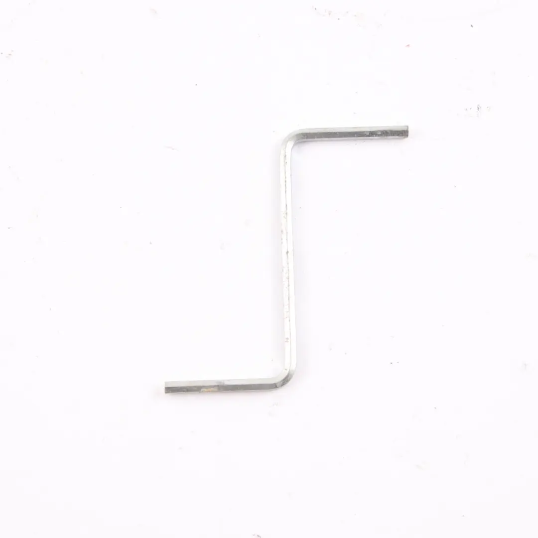  Mallette Outils BMW E61 E81 E87 E88 E93 Clé Crochet Remorquage - SKU 6790053-1 - Numéro de pièce 6790053