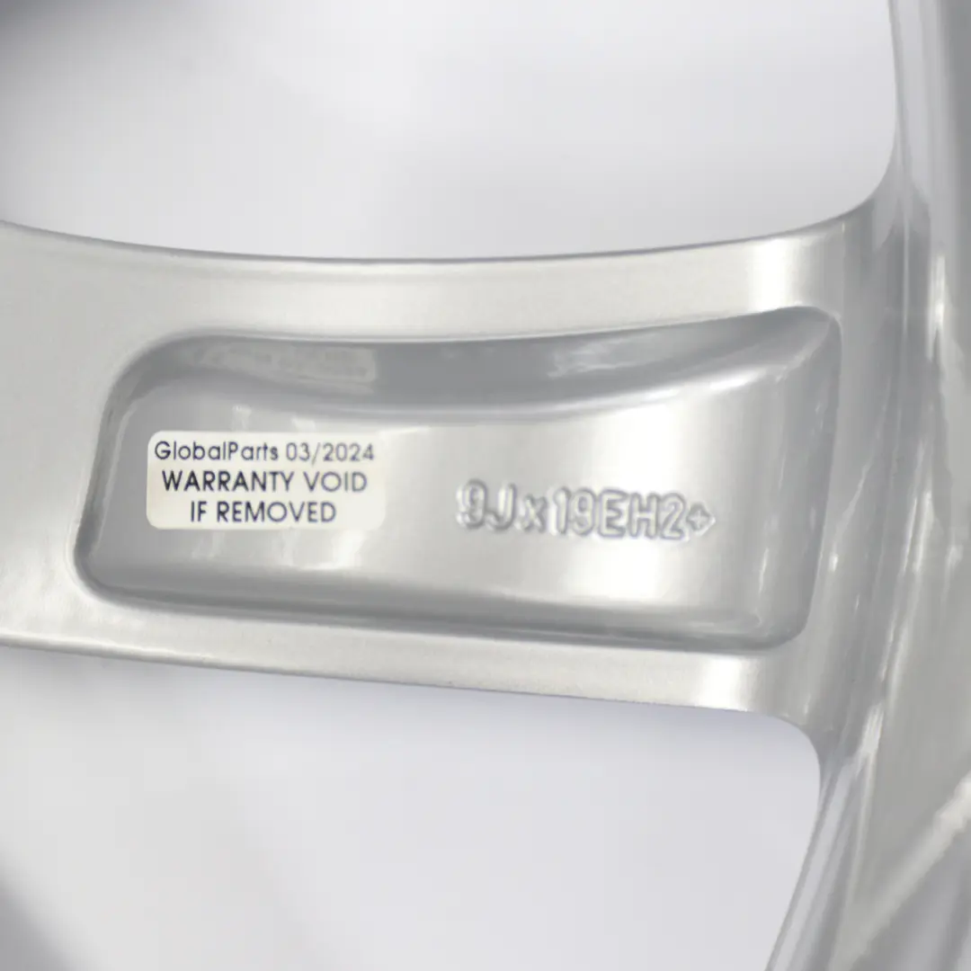 Alloy Wheel Rim 19" 9J ET:44 V Spoke 331 to BMW F10 F13 Rear Silver with Part number 6790179 BMW F10 F13 Rear Silver Alloy Wheel Rim 19" 9J ET:44 V Spoke 331 - SKU 6790179 - Part number 6790179