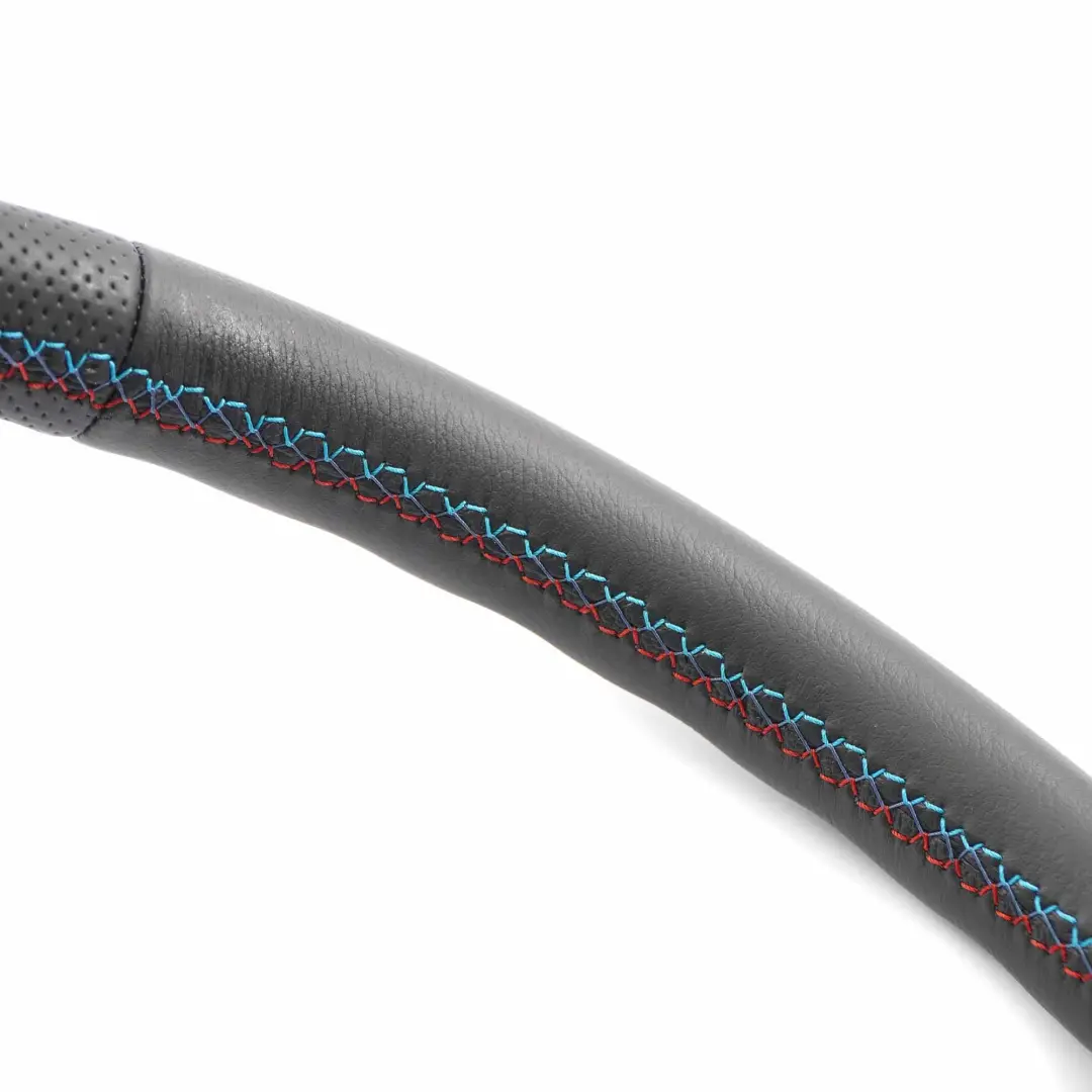NUEVO volante De cuero negro M-tricolored para BMW F01 F02 F07 GT F10 F11 con número de pieza 6790886 BMW F01 F02 F07 GT F10 F11 NUEVO volante De cuero negro M-tricolored - SKU 6790886-1 - Número de pieza 6790886