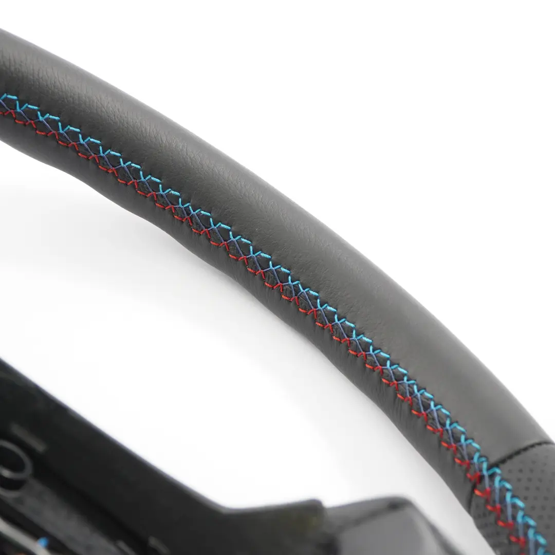 NUEVO volante De cuero negro M-tricolored para BMW F01 F02 F07 GT F10 F11 con número de pieza 6790886 BMW F01 F02 F07 GT F10 F11 NUEVO volante De cuero negro M-tricolored - SKU 6790886-1 - Número de pieza 6790886