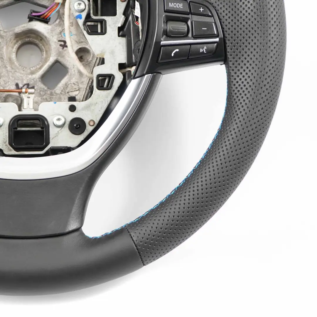Volante DeportivoBMW F10 F11 F12 F07 GT F01 NUEVO Cuero Negro M-tricolored - SKU 6790891-3 - Número de pieza 6790891