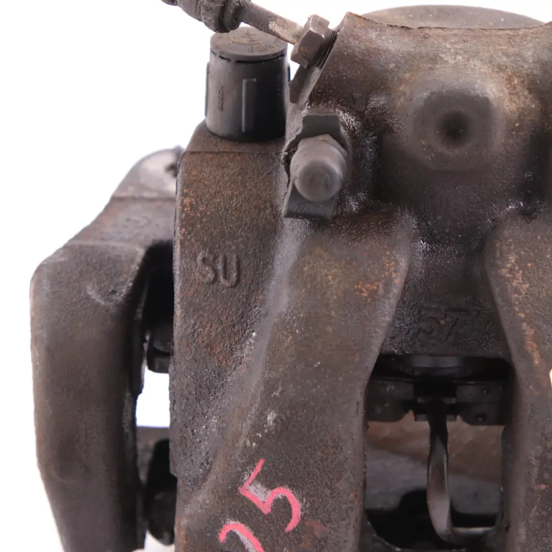 Bremssattel Vorne Links Bremsträger für BMW X3 F25 X4 F26 mit Teilenummer 6790921 BMW X3 F25 X4 F26 Bremssattel Vorne Links Bremsträger - SKU 6790921 - Teilenummer 6790921