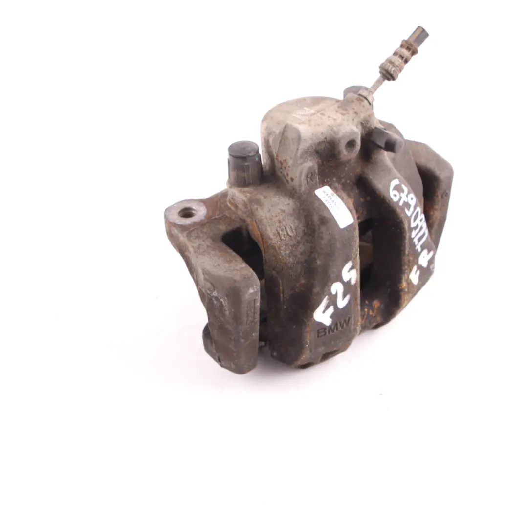 Pinza de Freno Delantera Derecha Portafreno para BMW X3 F25 X4 F26 con número de pieza 6790922 BMW X3 F25 X4 F26 Pinza de Freno Delantera Derecha Portafreno - SKU 6790922 - Número de pieza 6790922