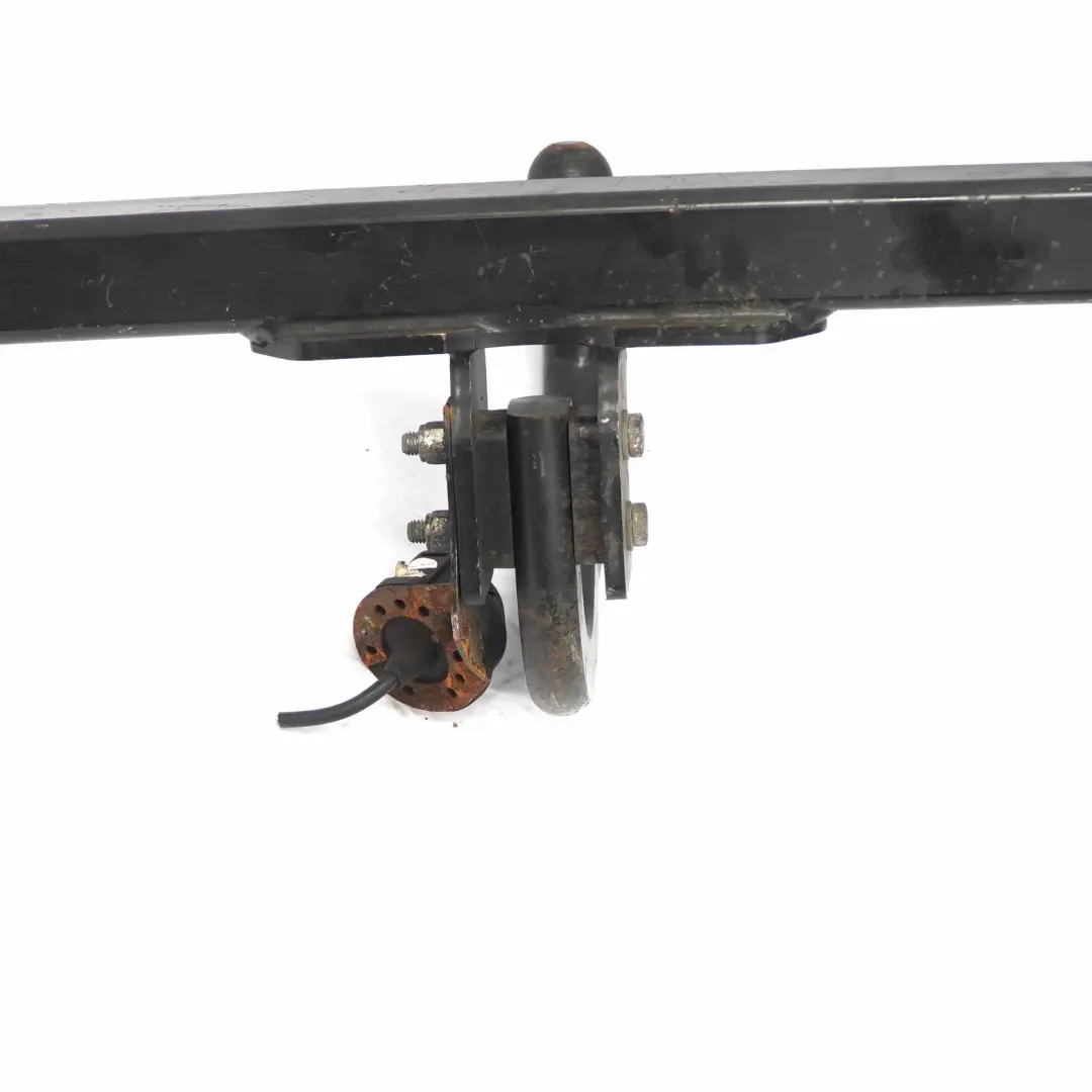 Hak Holowniczy Tylny do BMW E90 o numerze 6791155 BMW E90 Hak Holowniczy Tylny - SKU 6791155-9 - Numer Części 6791155