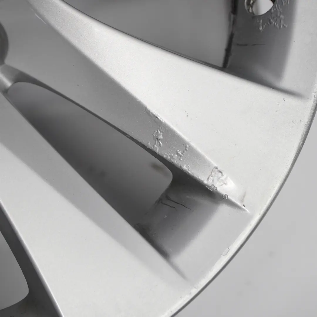 Jante Alloy V Spoke 338 17" 8J ET:34 pour BMW E90 E91 E92 E93 Silver à propos du numéro de pièce 6791478 BMW E90 E91 E92 E93 Silver Jante Alloy V Spoke 338 17" 8J ET:34 - SKU 6791478-1 - Numéro de pièce 6791478