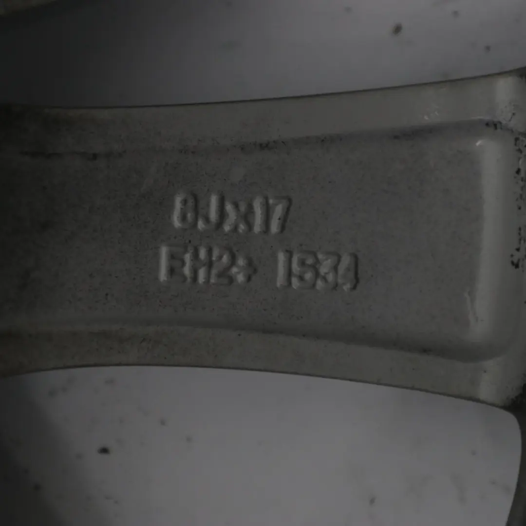 Alloy Rim V Spoke 338 17" 8J ET:34 to BMW E90 E91 E92 E93 Silver Wheel with Part number 6791478 BMW E90 E91 E92 E93 Silver Wheel Alloy Rim V Spoke 338 17" 8J ET:34 - SKU 6791478-3 - Part number 6791478