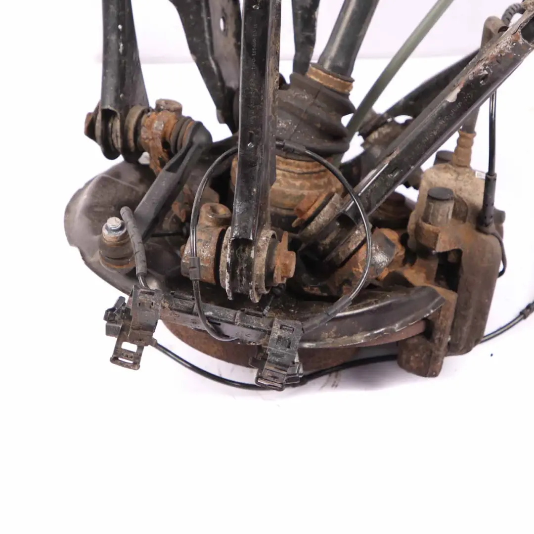 Zwrotnica Półoś Prawy Tył do BMW F21 116i N13 o numerze 6792516 BMW F21 116i N13 Zwrotnica Półoś Prawy Tył - SKU 6792516-10 - Numer Części 6792516