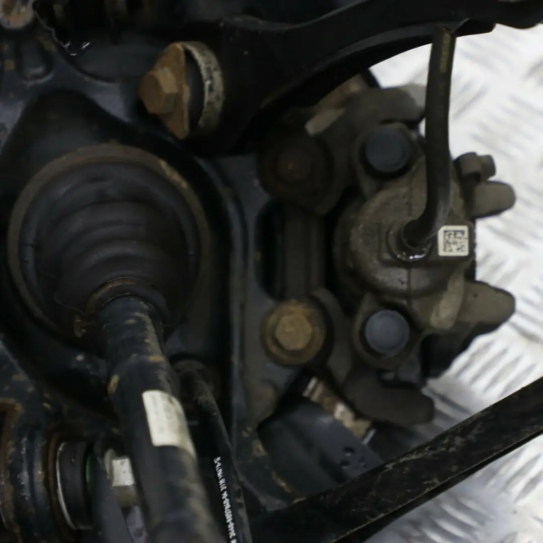 B47 Zwrotnica półoś lewy tył do BMW F30 320d xdrive o numerze 6792523 BMW F30 320d xdrive B47 Zwrotnica półoś lewy tył - SKU 6792523 - Numer Części 6792523