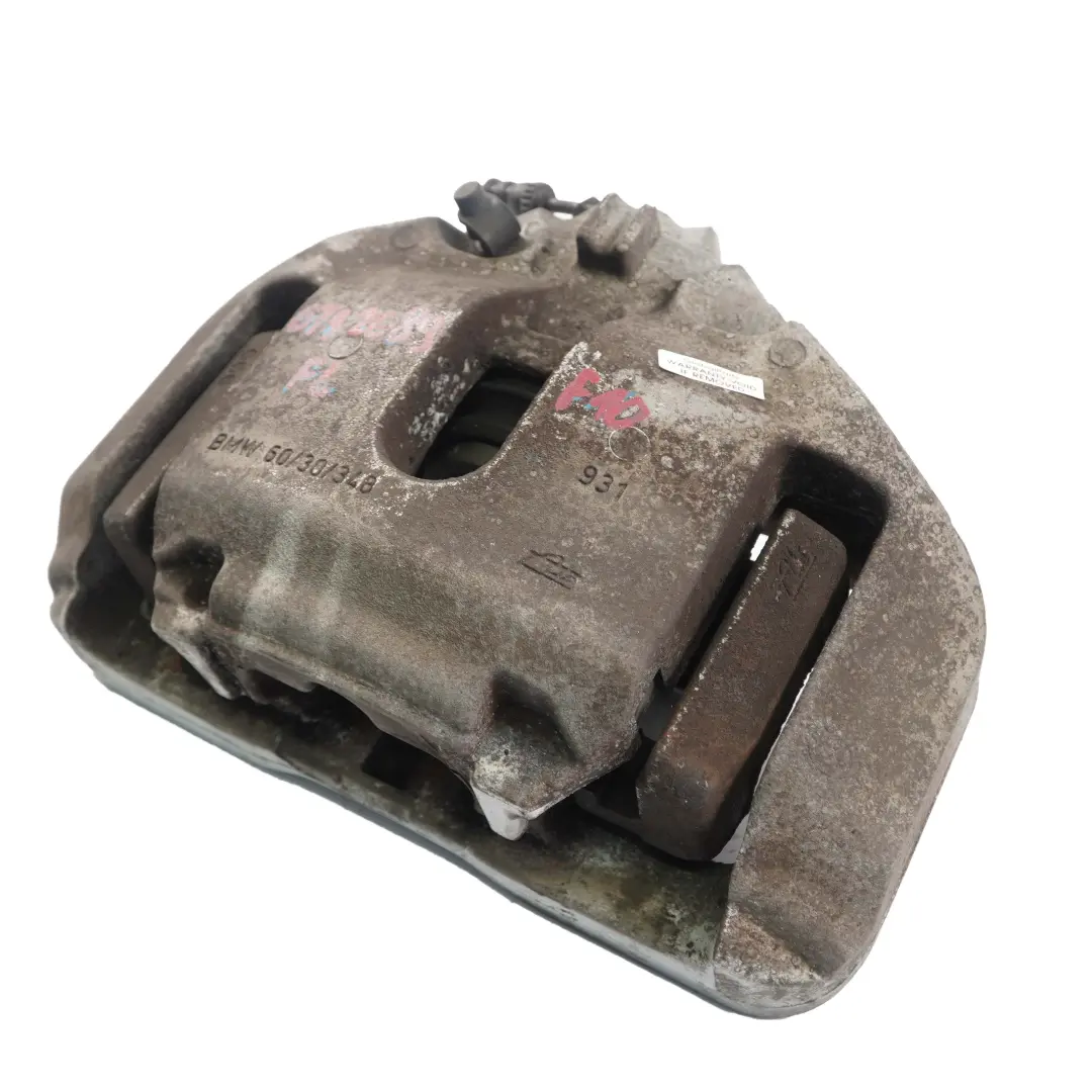 Etrier de frein de roue avant gauche 60/30/348 pour BMW F10 F11 F12 F13 à propos du numéro de pièce 6792689 BMW F10 F11 F12 F13 Etrier de frein de roue avant gauche 60/30/348 - SKU 6792689 - Numéro de pièce 6792689