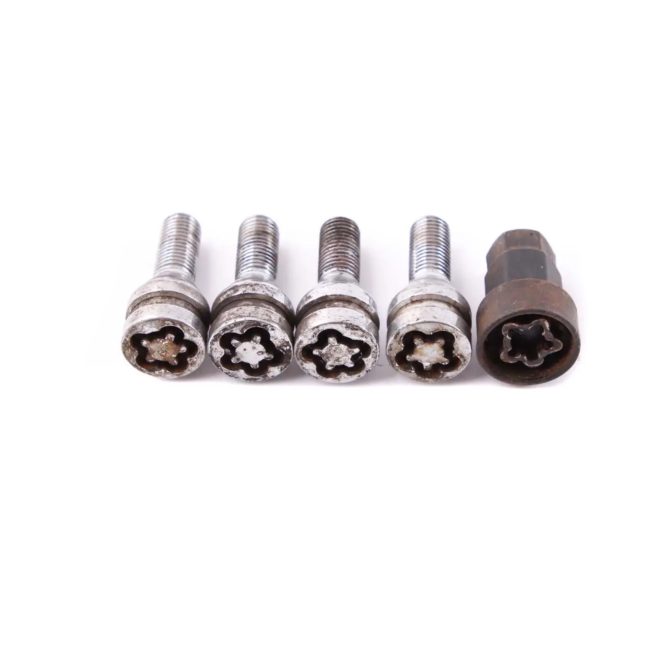 BMW E60 E61 E81 E87 E90 3 Radschraube Schwarz Gewinde Mutter 6792849