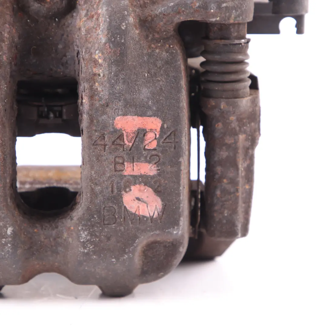  Pinza De FrenoBMW F10 F11 Trasera Derecha Soporte 44/24 - SKU 6793048-1 - Número de pieza 6793048