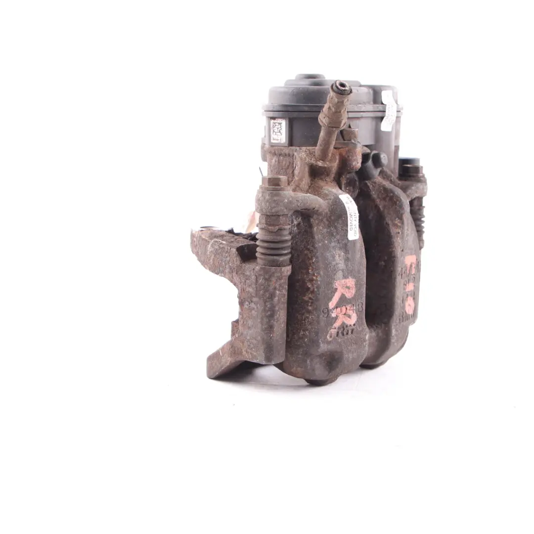 Support de carter arriere droit 44/24 pour BMW F10 F11 à propos du numéro de pièce 6793048 BMW F10 F11 Support de carter arriere droit 44/24 - SKU 6793048-1 - Numéro de pièce 6793048