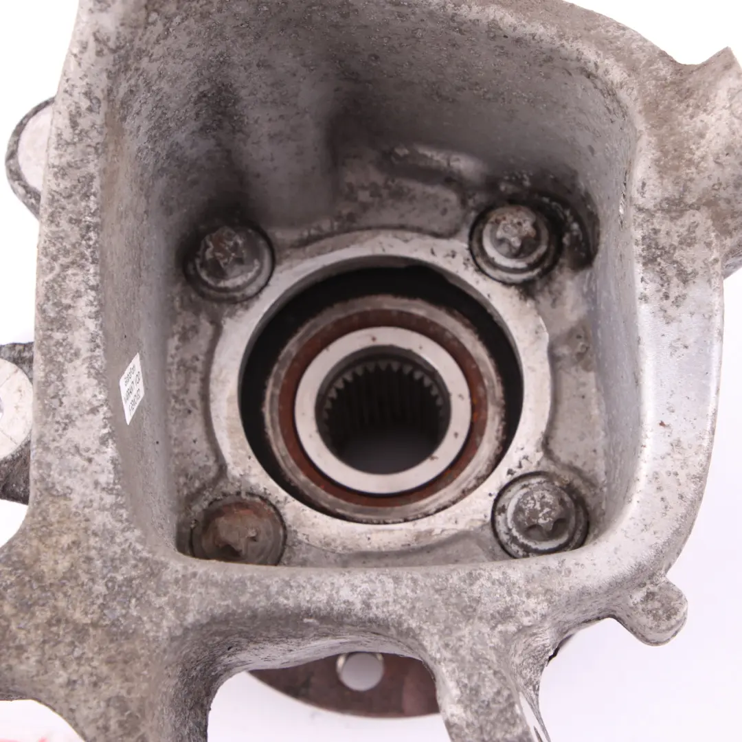 Piasta Wspornik Mocowanie Uchwyt Koła Lewy Tył do BMW F10 o numerze 6793769 BMW F10 Piasta Wspornik Mocowanie Uchwyt Koła Lewy Tył - SKU 6793769-2 - Numer Części 6793769