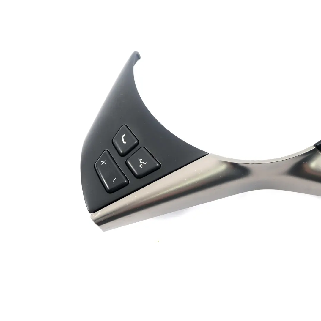 Interruttore Pulsante Volante Multifunzione Titan Cromo per BMW E60 E61 E63 Sport con numero di parte 6794084 BMW E60 E61 E63 Sport Interruttore Pulsante Volante Multifunzione Titan Cromo - SKU 6794084 - Numero di parte 6794084