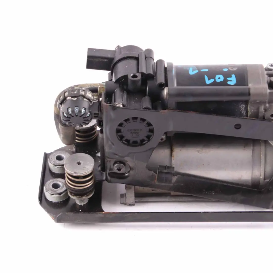 Compressor BMW F01 F02 F07 F11 Supply Suspension Motor Control Unit to Air with Part number 6794465 Air Compressor BMW F01 F02 F07 F11 Supply Suspension Motor Control Unit - SKU 6794465-1 - Part number 6794465