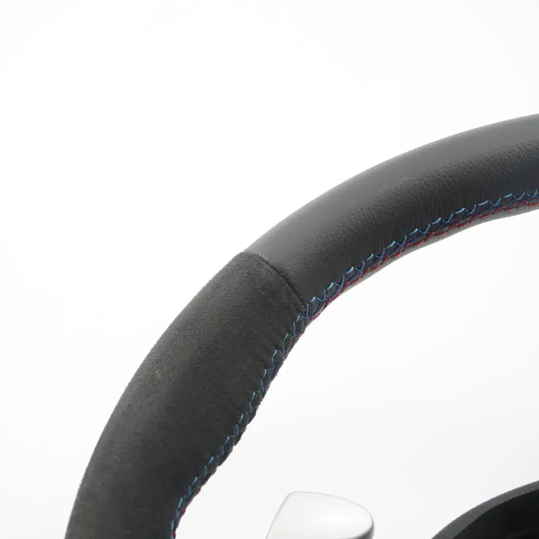 NUEVO Negro Cuero / Alcantara Deporte Volante Padle Shift para Mini Cooper R56 con número de pieza 6794625 Mini Cooper R56 NUEVO Negro Cuero / Alcantara Deporte Volante Padle Shift - SKU 6794625-5 - Número de pieza 6794625