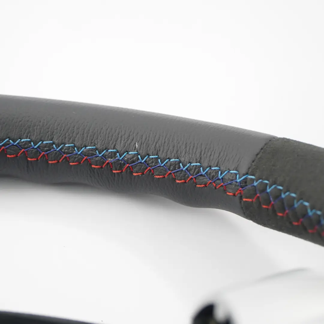 NEU Leder / Alcantara Sportlenkrad Schaltwippen für Mini Cooper One R55 R56 R60 R61 mit Teilenummer 6794625 Mini Cooper One R55 R56 R60 R61 NEU Leder / Alcantara Sportlenkrad Schaltwippen - SKU 6794625-5 - Teilenummer 6794625