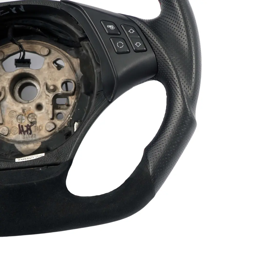 Look Lenkrad Schwarzes Leder / Alcantara Rot Fäden für BMW 3 X1 er E84 E90 E91 Sport mit Teilenummer 6795568 BMW 3 X1 er E84 E90 E91 Sport Look Lenkrad Schwarzes Leder / Alcantara Rot Fäden - SKU 6795568-6 - Teilenummer 6795568