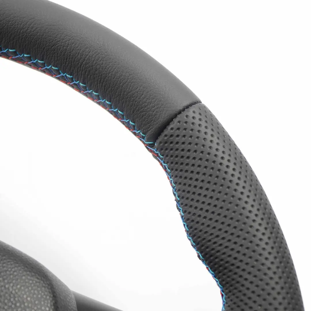 NUEVO Volante De Cuero Apariencia M-Sport Airbag para BMW E81 E87 E90 E91 E92 con número de pieza 6795570 BMW E81 E87 E90 E91 E92 NUEVO Volante De Cuero Apariencia M-Sport Airbag - SKU 6795570-15-SET - Número de pieza 6795570