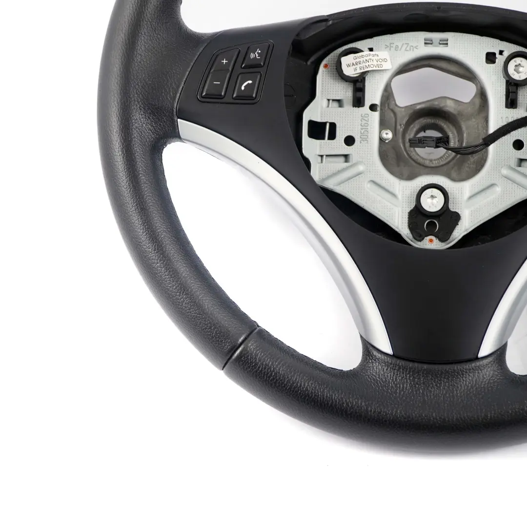 Cerchio del Volante in Pelle Sportivo Trim Cromato per BMW E81 E87 E90 E91 E92 con numero di parte 6795570 BMW E81 E87 E90 E91 E92 Cerchio del Volante in Pelle Sportivo Trim Cromato - SKU 6795570-3 - Numero di parte 6795570