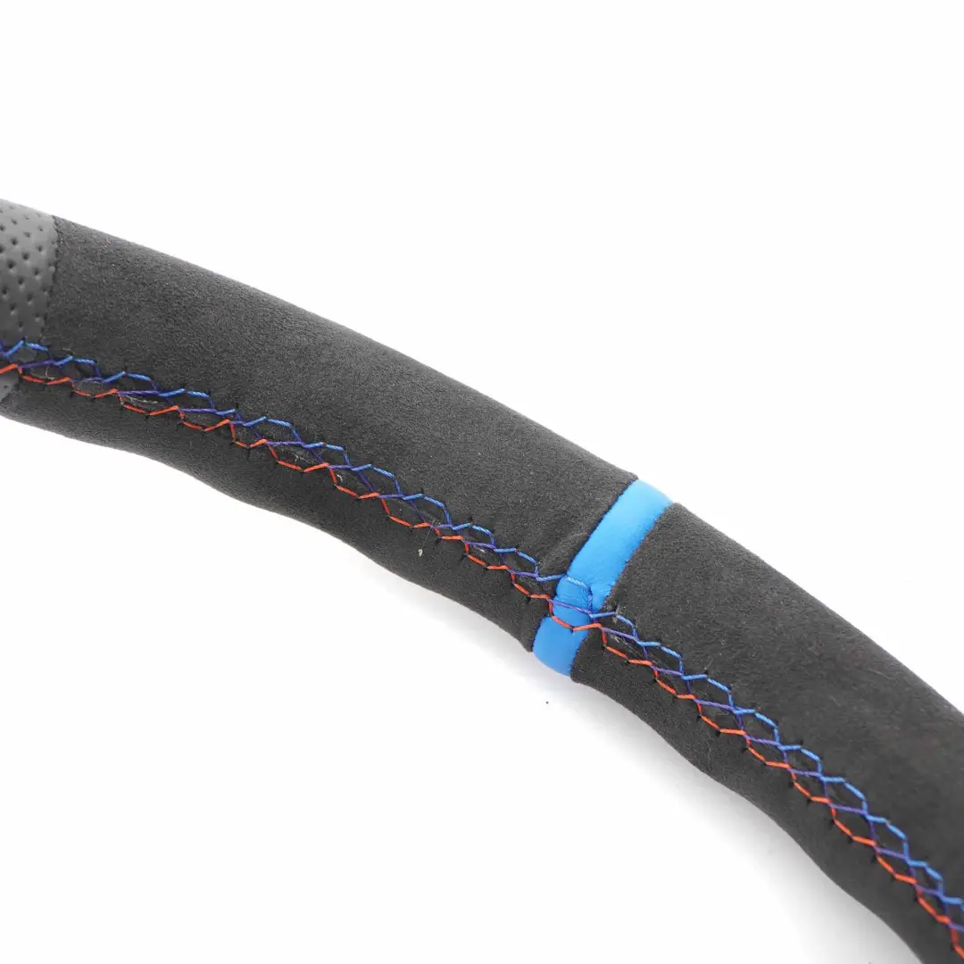 NEU Leder / Alcantara wie M-Sport Lenkrad Sportlenkrad für BMW E81 E87 E90 E91 E92 mit Teilenummer 6795570 BMW E81 E87 E90 E91 E92 NEU Leder / Alcantara wie M-Sport Lenkrad Sportlenkrad - SKU 6795570-6 - Teilenummer 6795570