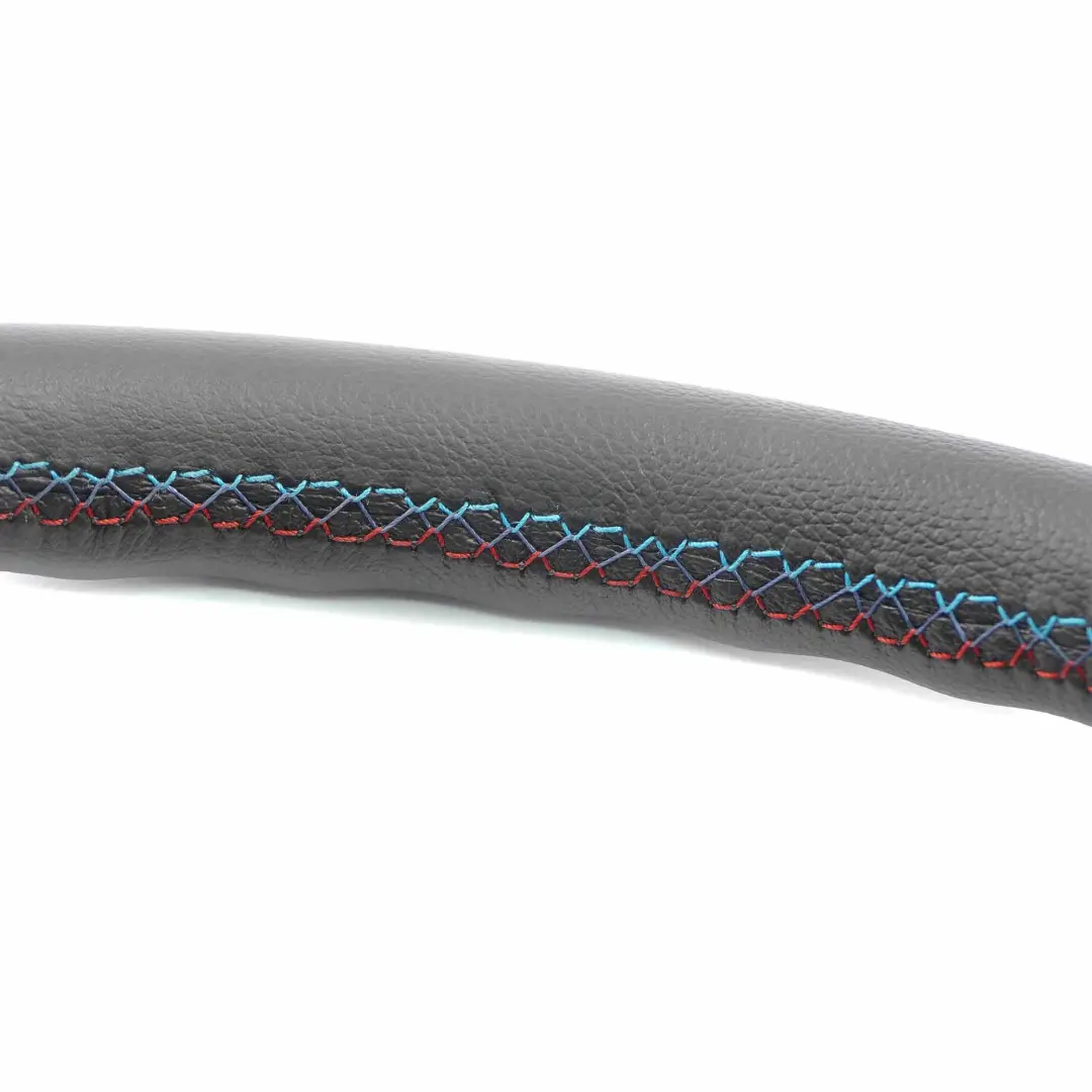 Volant Sport avec Cuir Neuf Noir et Multifonction pour BMW E81 E87 E90 E91 E92 E93 à propos du numéro de pièce 6795572 BMW E81 E87 E90 E91 E92 E93 Volant Sport avec Cuir Neuf Noir et Multifonction - SKU 6795572-4 - Numéro de pièce 6795572