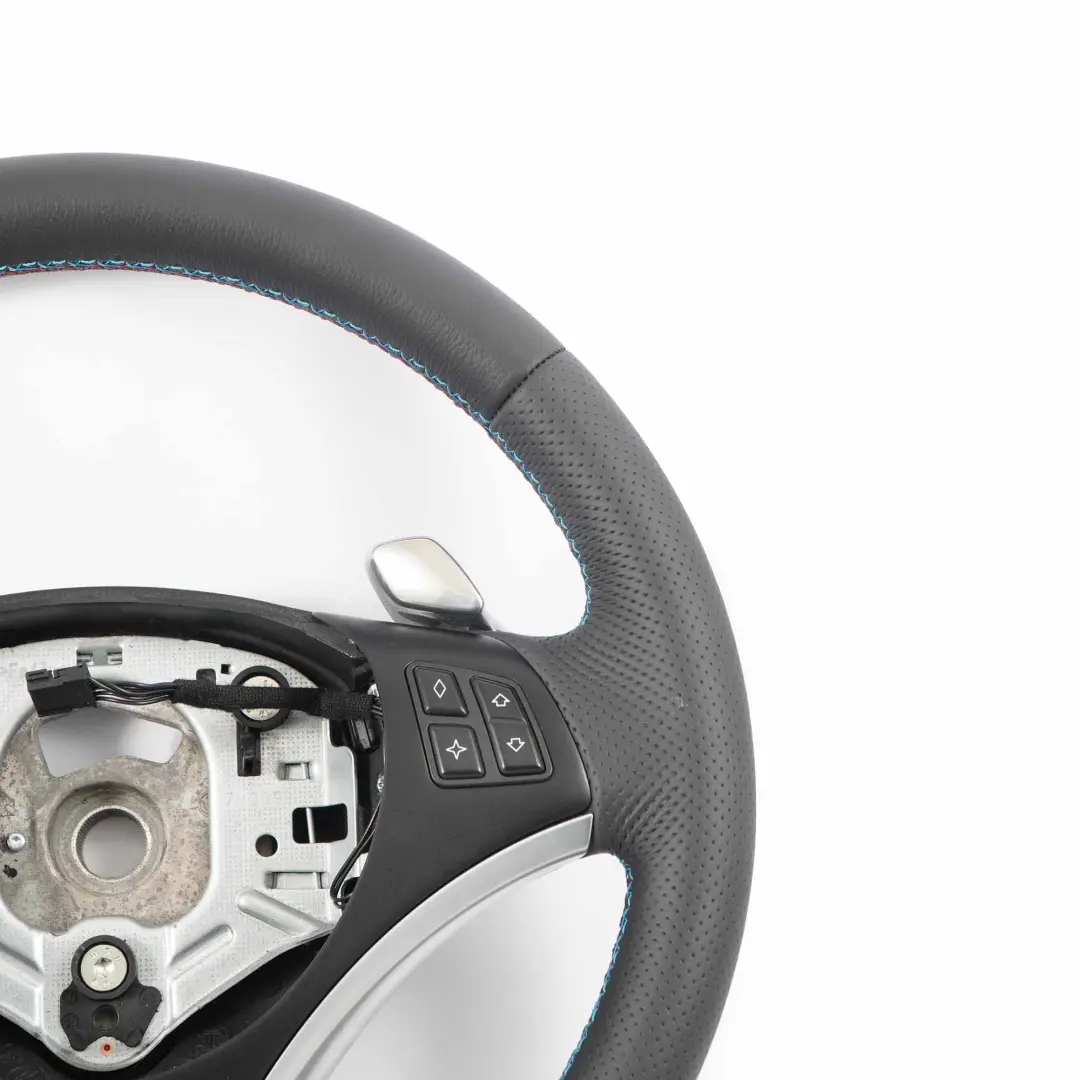 Nuova Pelle M-SPORT Look Volante Leve del Cambio per BMW E87 E90 E91 E92 E93 con numero di parte 6795572 BMW E87 E90 E91 E92 E93 Nuova Pelle M-SPORT Look Volante Leve del Cambio - SKU 6795572 - Numero di parte 6795572