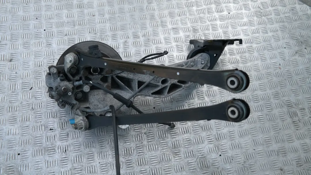 Mini Cooper One R55 R56 R57 LEFT REAR WHEEL CARRIER LEG BRAKE SUSPENSION HUB N/S - SKU 6795659-2 - Part number 6795659