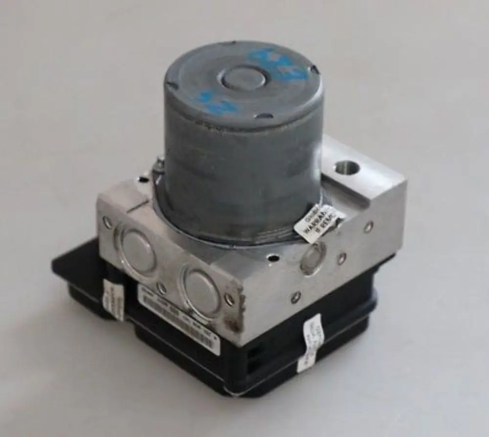 BMW Z4 E89 ABS DSC Module Braking Pump ECU Hydro Unit 6795705