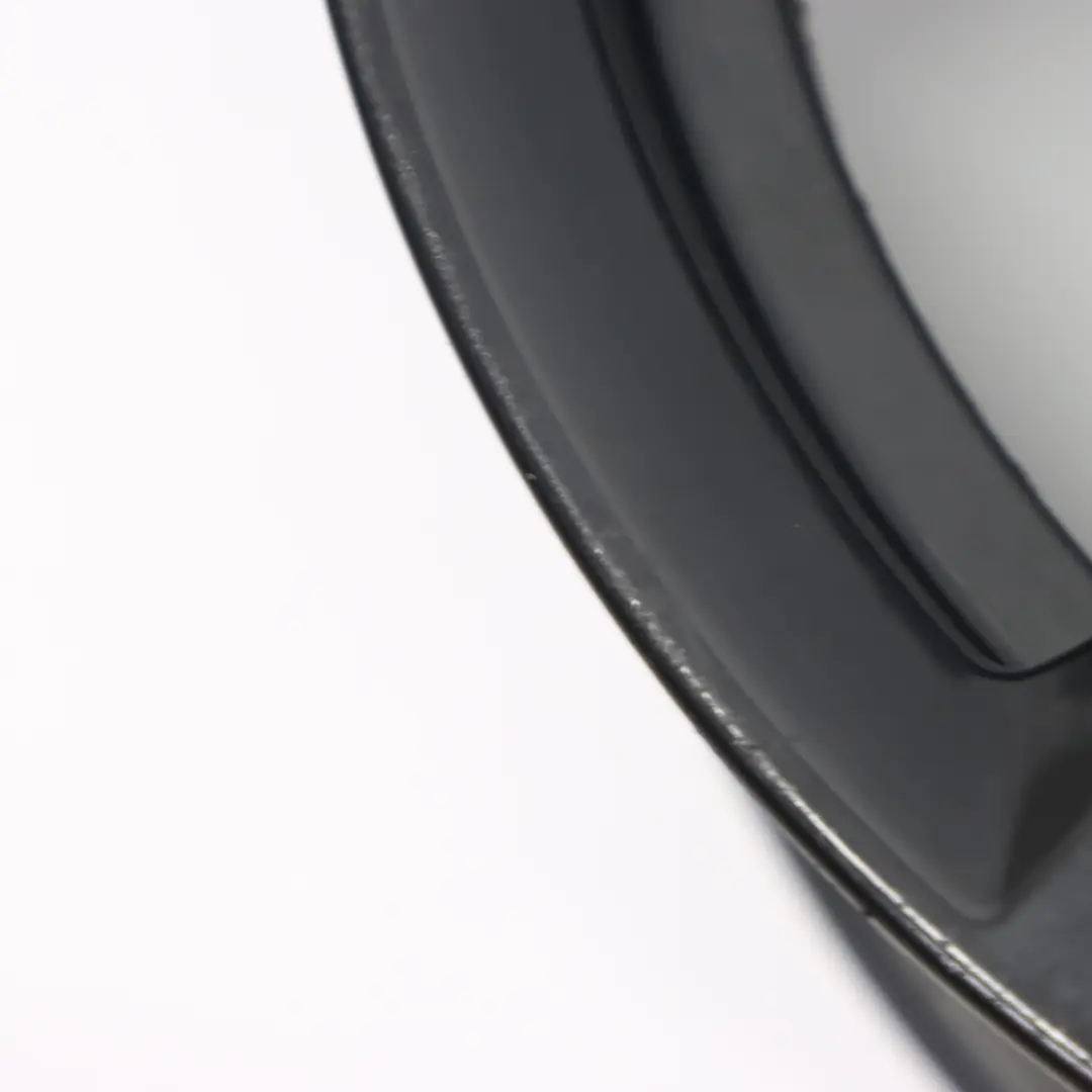 Cerchio lega nero sinistro 16" Streamline 306 7J ET:31 per BMW E90 F30 con numero di parte 6795805 BMW E90 F30 Cerchio lega nero sinistro 16" Streamline 306 7J ET:31 - SKU 6795805-6 - Numero di parte 6795805