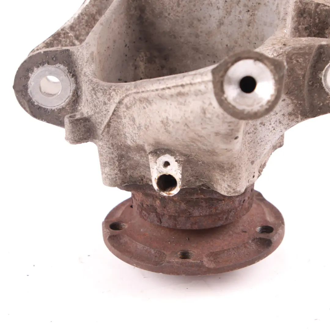 Zwrotnica Koła Lewy Tył Tylna do BMW F11 o numerze 6796099 BMW F11 Zwrotnica Koła Lewy Tył Tylna - SKU 6796099-3 - Numer Części 6796099