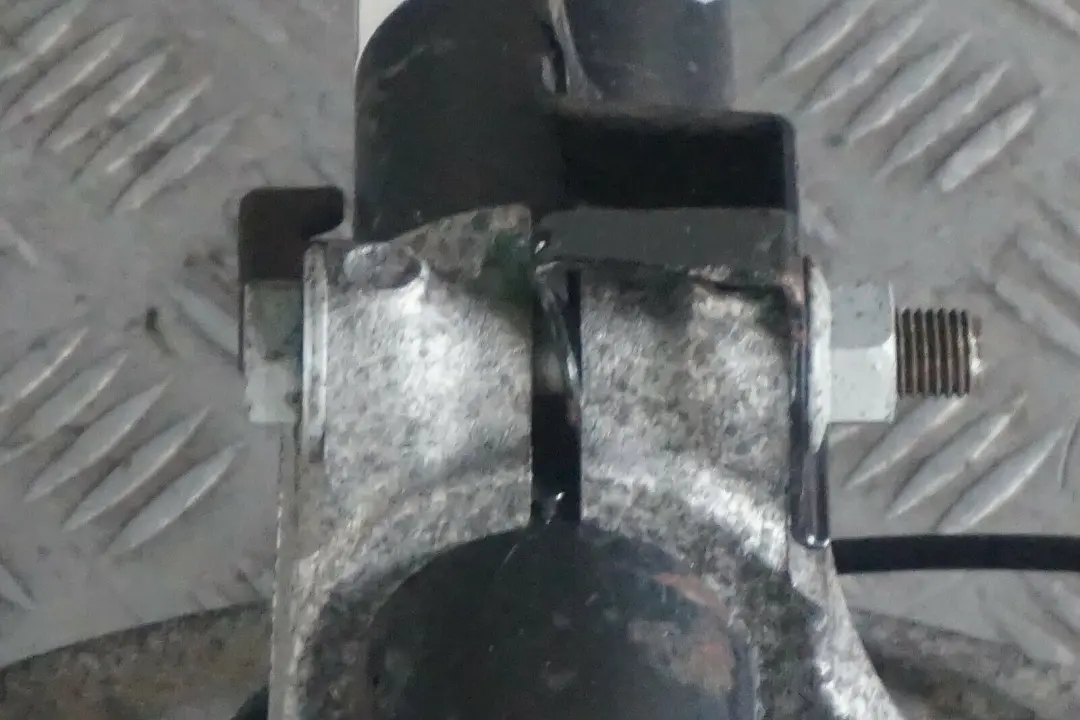 BMW E90 320d ed N47N Suspensión delantera derecha Deportiva Muelle - SKU 6796160 - Número de pieza 6796160