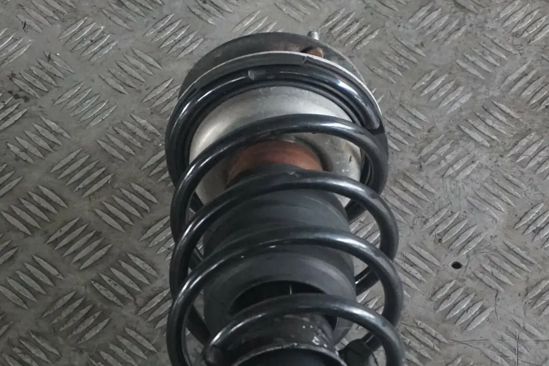 N47N Front Right O/S Sport Spring Strut Leg Suspension to BMW 3 Series E90 320d ed with Part number 6796160 BMW 3 Series E90 320d ed N47N Front Right O/S Sport Spring Strut Leg Suspension - SKU 6796160 - Part number 6796160