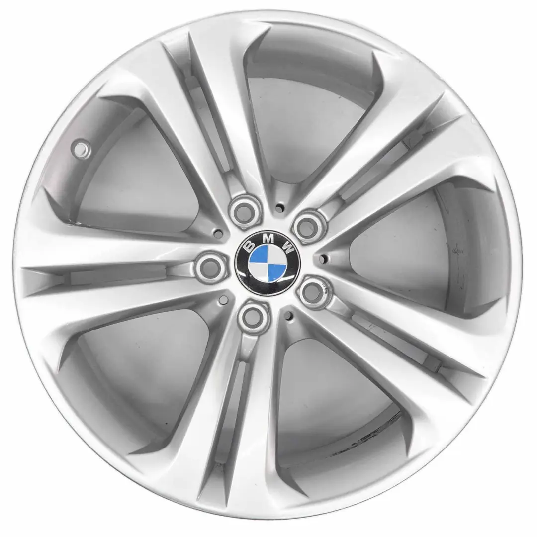 Jante Alliage Argenté 19" 8J Double Spoke 401 ET:36 pour BMW F30 F31 F32 à propos du numéro de pièce 6796256 BMW F30 F31 F32 Jante Alliage Argenté 19" 8J Double Spoke 401 ET:36 - SKU 6796256-1 - Numéro de pièce 6796256