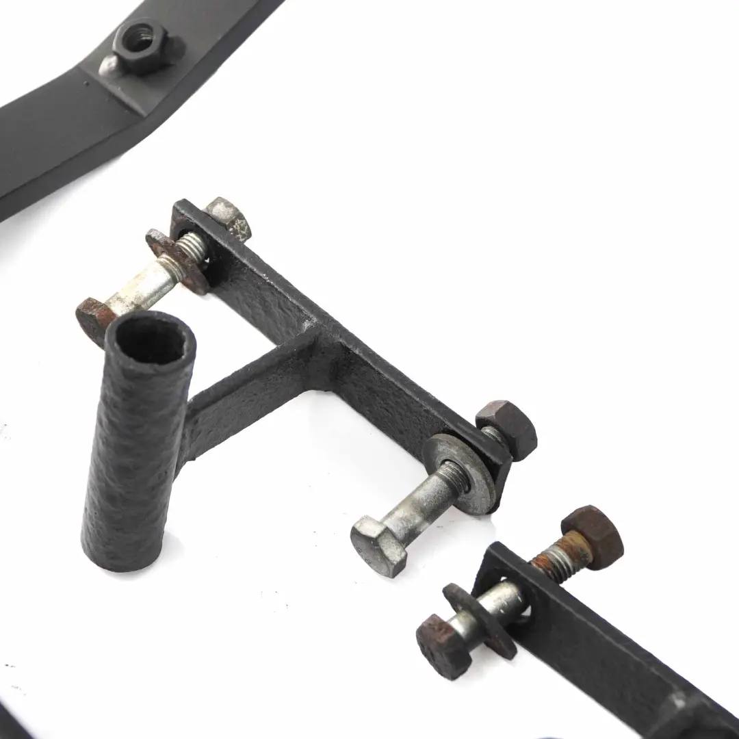 Gancio di traino Gancio di traino per BMW X5 E53 con numero di parte 6796334 BMW X5 E53 Gancio di traino Gancio di traino - SKU 6796334 - Numero di parte 6796334