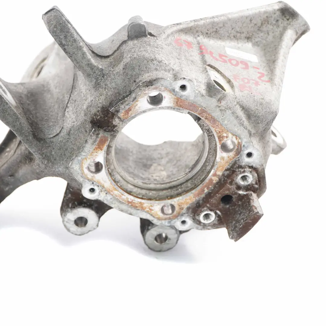 BMW F07 Soporte Rueda Touring Eje Trasero Izquierdo Montaje Cubo Rueda - SKU 6796509-2 - Número de pieza 6796509