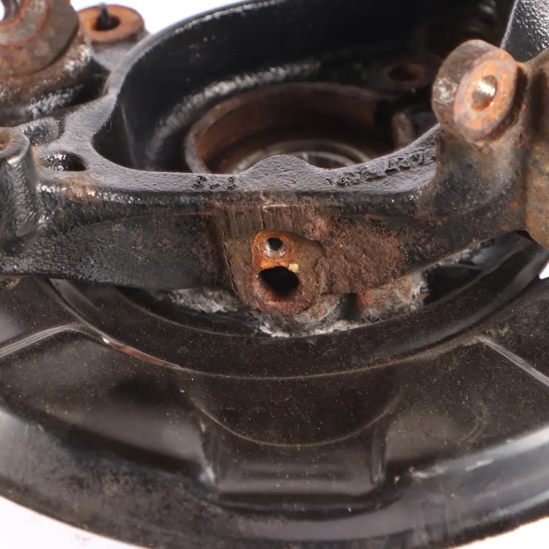 Zwrotnica Piasta Koła Lewy Tył Tylna do BMW F32 o numerze 6797501 BMW F32 Zwrotnica Piasta Koła Lewy Tył Tylna - SKU 6797501 - Numer Części 6797501