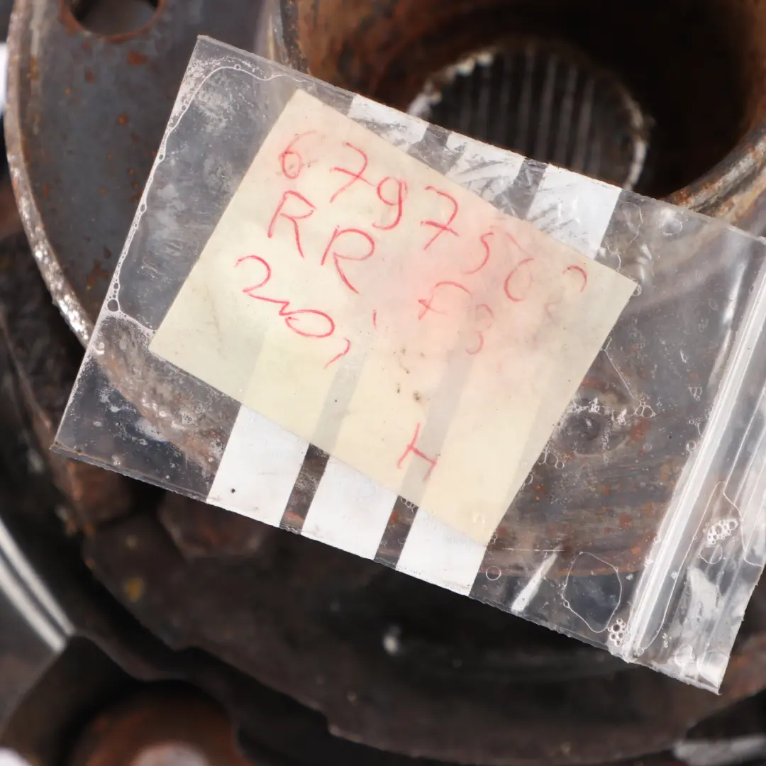 soporte rueda trasera derecha eje de suspensión cubo de la rueda para BMW F32 con número de pieza 6797502 BMW F32 soporte rueda trasera derecha eje de suspensión cubo de la rueda - SKU 6797502 - Número de pieza 6797502