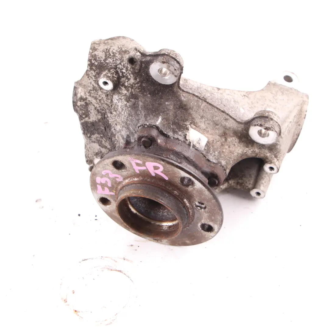 Zwrotnica Piasta Prawy Przód do BMW F32 F36 o numerze 6799098 BMW F32 F36 Zwrotnica Piasta Prawy Przód - SKU 6799098 - Numer Części 6799098