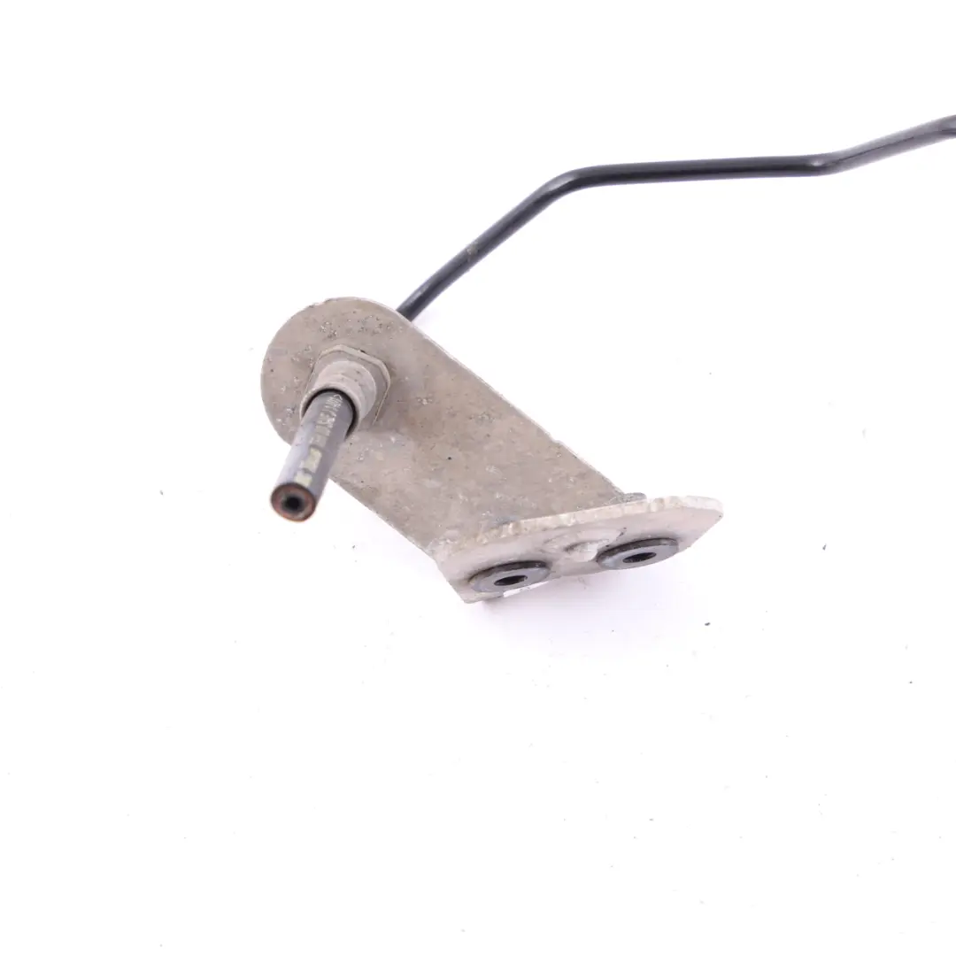 Bracket Brake Pipe Line Left N/S Servo to BMW i3 I01 with Part number 6799387 BMW i3 I01 Bracket Brake Pipe Line Left N/S Servo - SKU 6799387 - Part number 6799387
