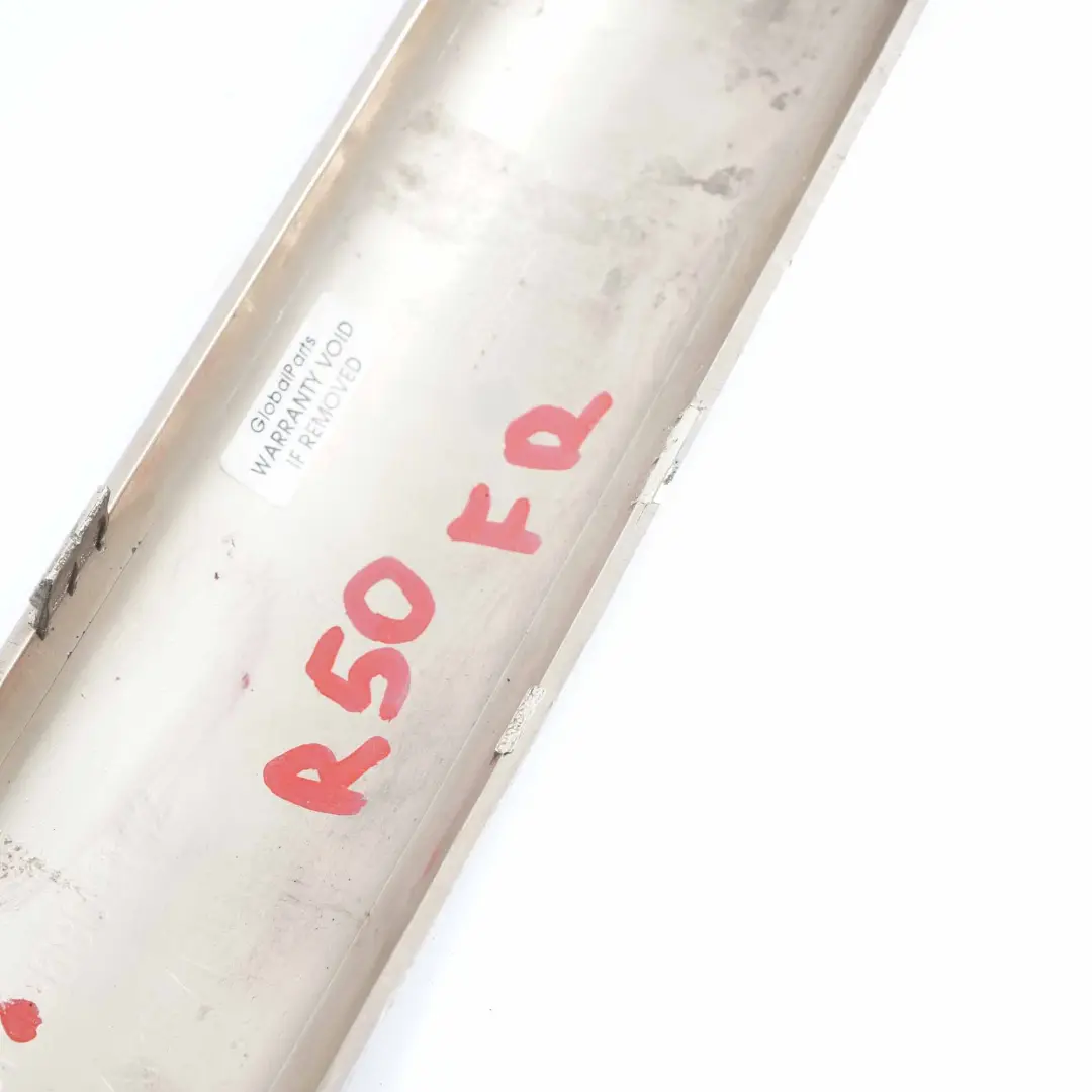 Listwa prawa zderzak przód chromowana do Mini One R50 o numerze 6800142 Mini One R50 Listwa prawa zderzak przód chromowana - SKU 6800142 - Numer Części 6800142