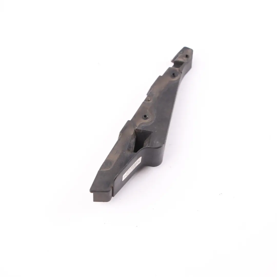 Guide Bas Droit Capot Moteur pour Mini Cooper One R50 R52 R53 à propos du numéro de pièce 6800800 Mini Cooper One R50 R52 R53 Guide Bas Droit Capot Moteur - SKU 6800800 - Numéro de pièce 6800800