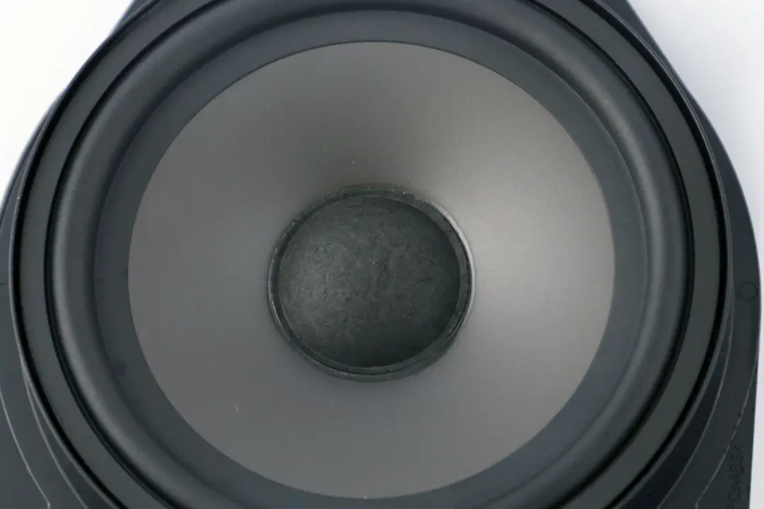 Haut-parleur Harman Kardon Porte avant pour Mini R50 R52 R53 à propos du numéro de pièce 6801096 Mini R50 R52 R53 Haut-parleur Harman Kardon Porte avant - SKU 6801096 - Numéro de pièce 6801096