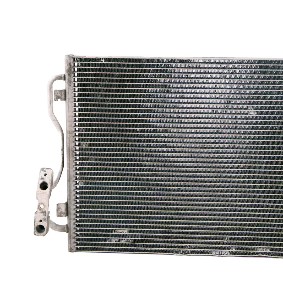 Condizionata A/C Radiatore Condensatore per BMW F20 F21 F23 F30 F31 Aria con numero di parte 6804722 BMW F20 F21 F23 F30 F31 Aria Condizionata A/C Radiatore Condensatore - SKU 6804722 - Numero di parte 6804722