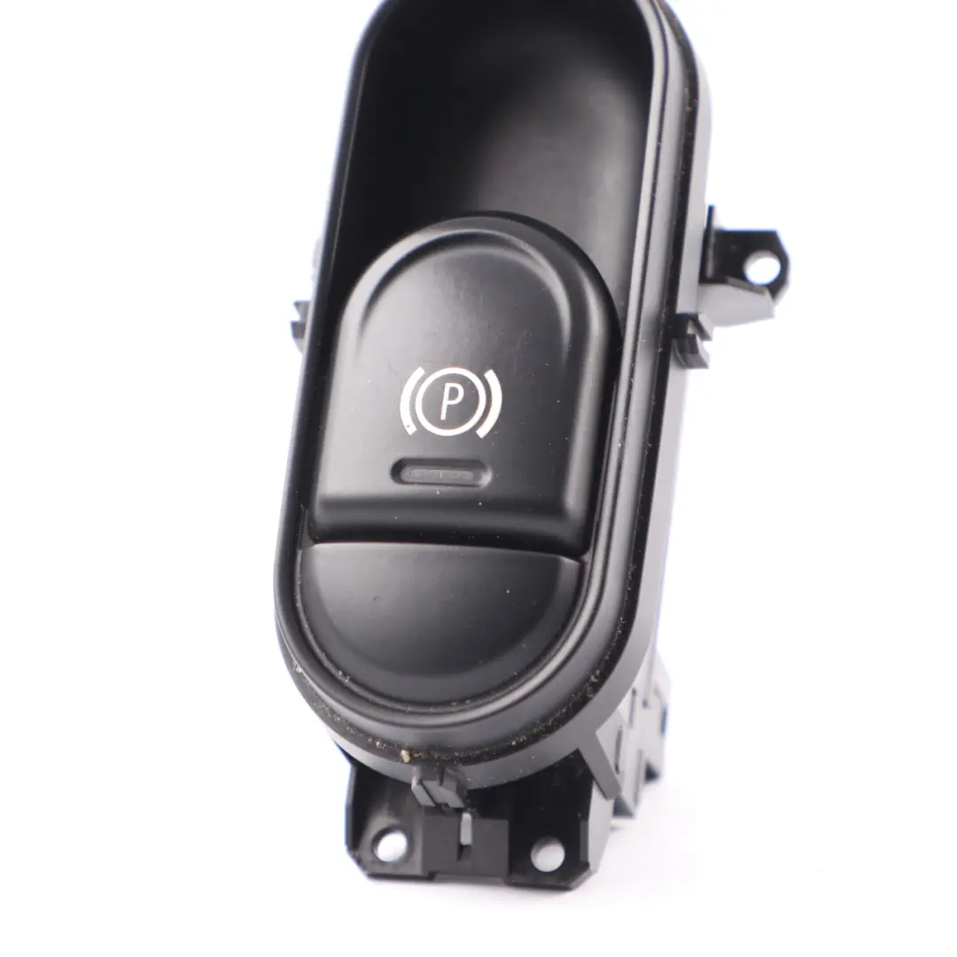 Przycisk Przełącznik Hamulca Ręcznego Postojowego do Mini F54 F60 o numerze 6806702 Mini F54 F60 Przycisk Przełącznik Hamulca Ręcznego Postojowego - SKU 6806702 - Numer Części 6806702